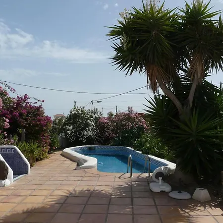 Casa Roja Mit Eigenem Schwimmbad Holiday home *